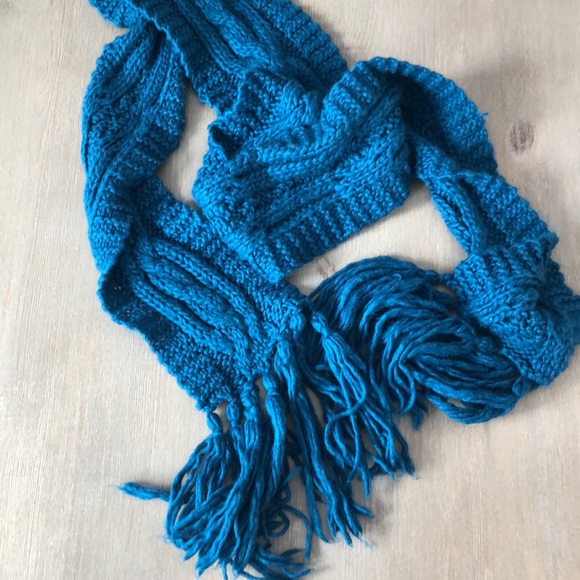 Topshop Cable Knit Scarf - Picture 1 of 2